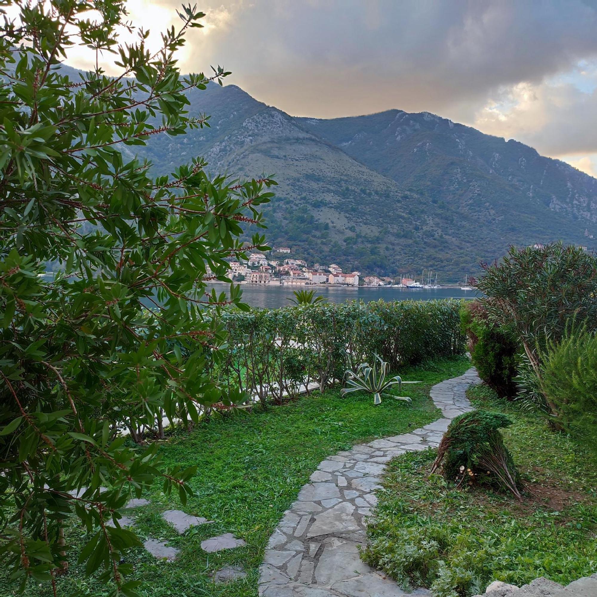Villa Kamena Kotor Exteriér fotografie